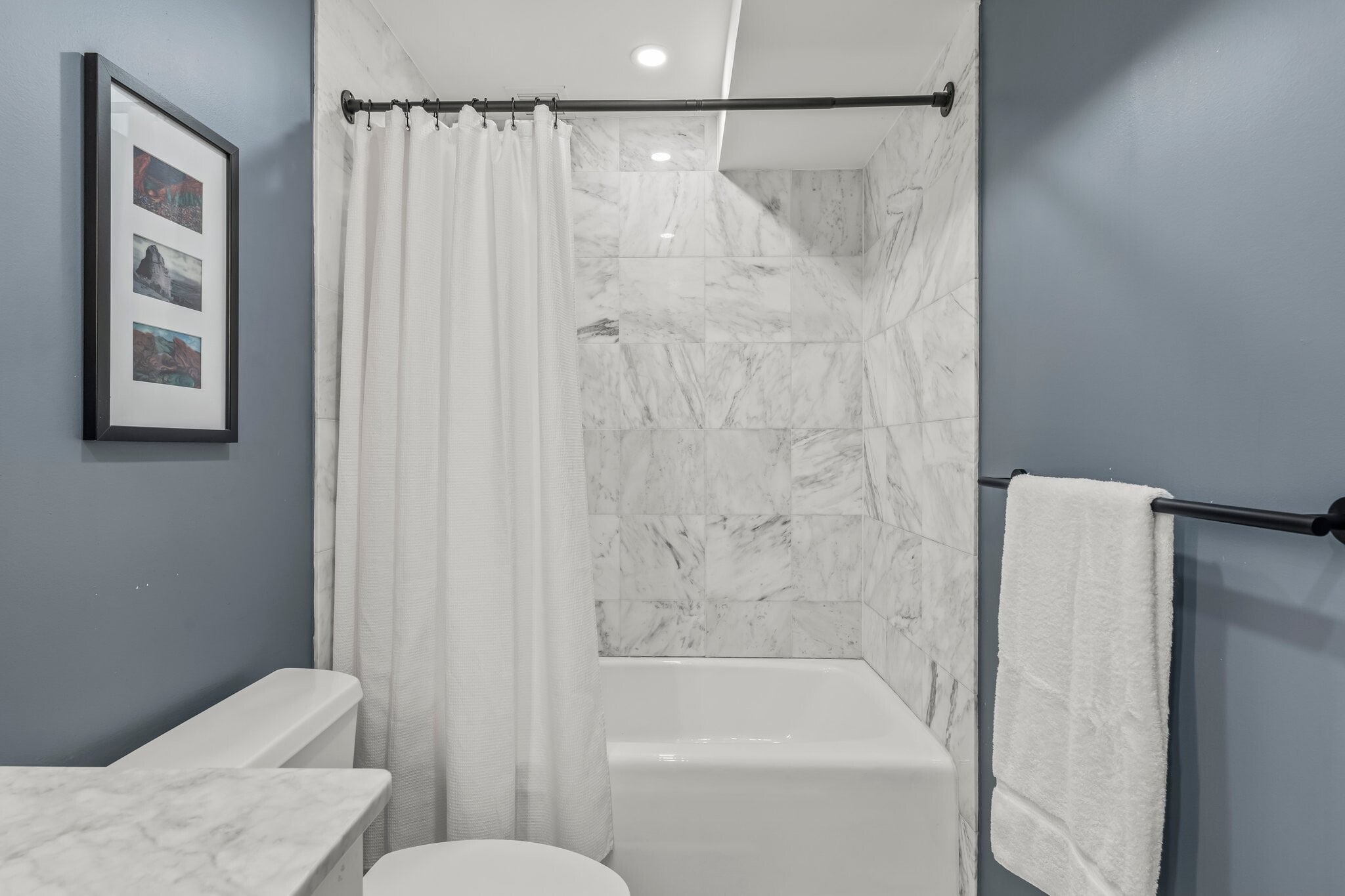 Building Photo - 225 S 18th St