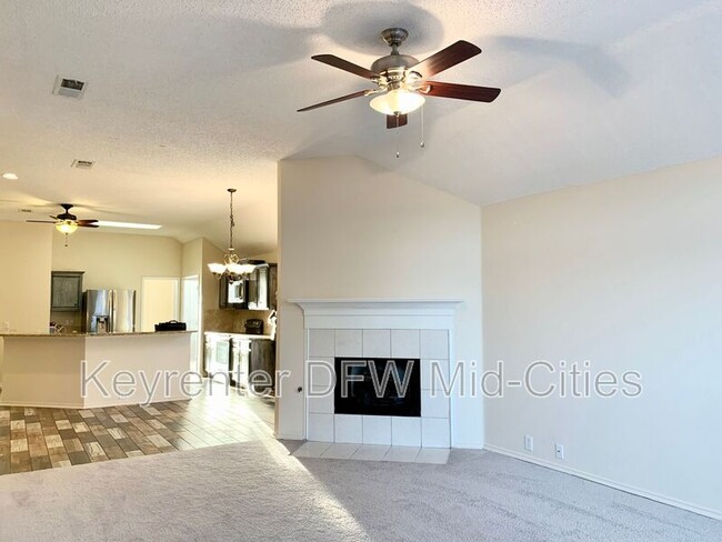 Building Photo - 2606 Lonesome Oak Dr