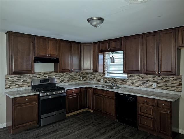 Building Photo - 3204 Phoenix Dr