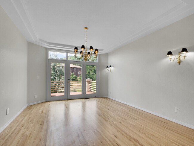 Building Photo - 16374 Sandstone Dr