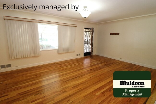 Building Photo - Lovely Sunset Park Rancher with Basement. ...