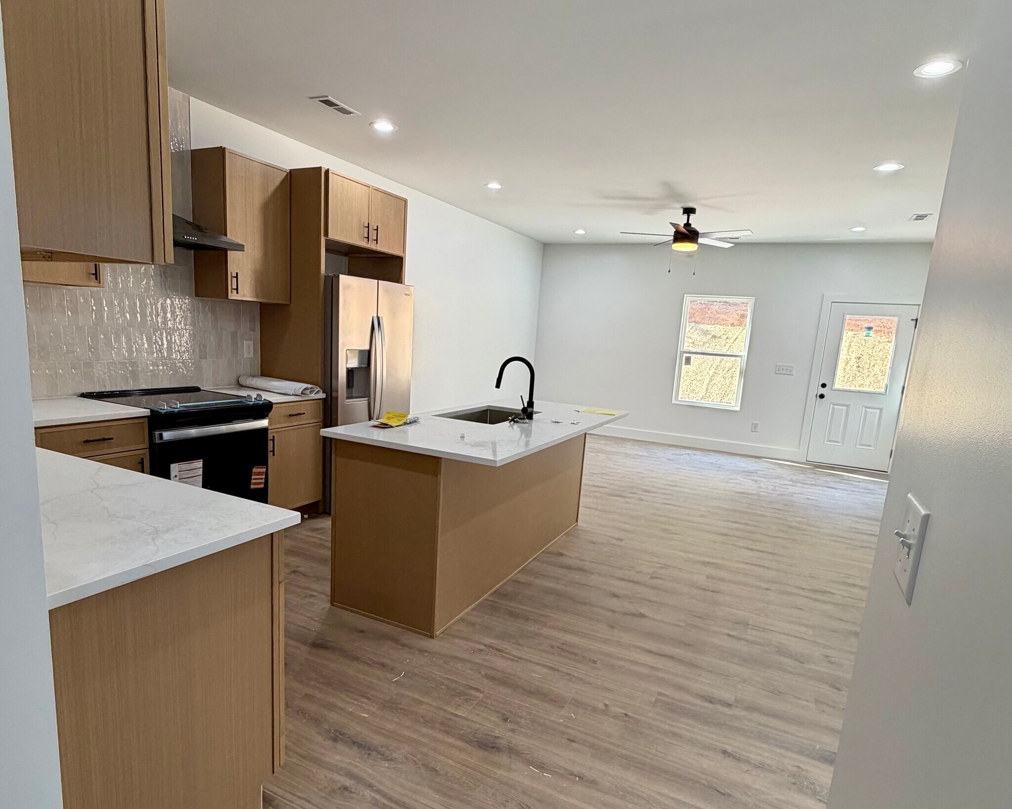 Building Photo - 3425 Garden Dr