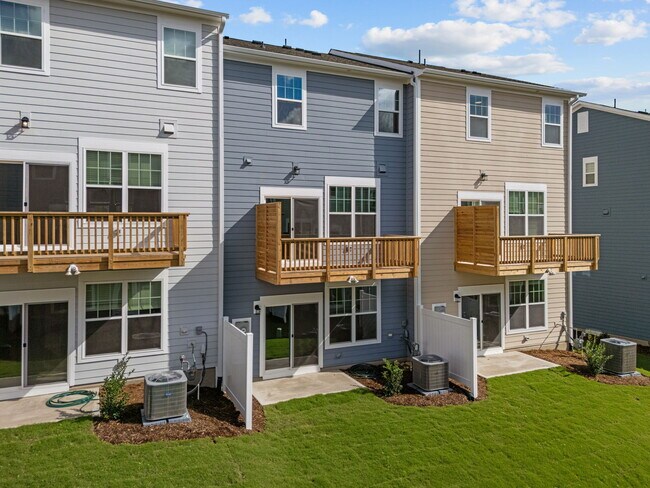 Building Photo - 2815 Carbondale Ct