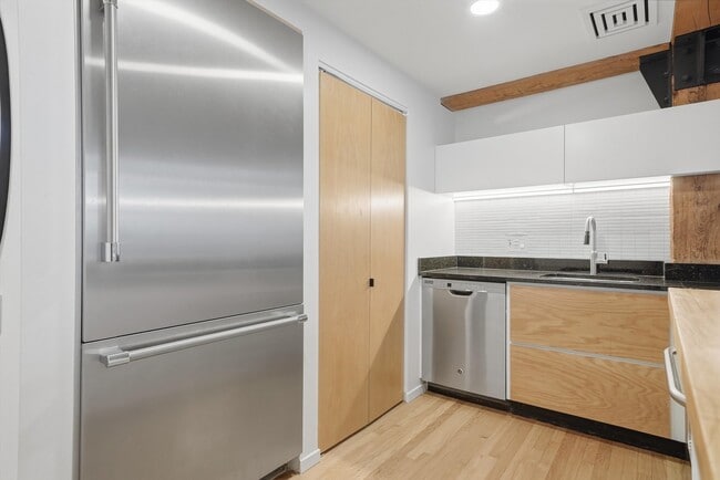 Building Photo - 1727 S Indiana Ave