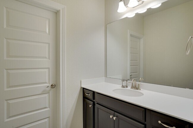 Building Photo - 16005 Axehandle Trl