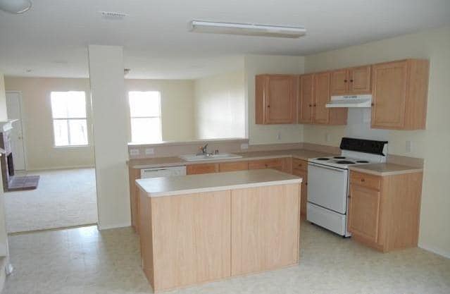 Building Photo - 2809 Terrace Dr