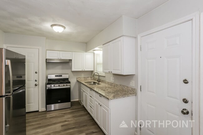 Building Photo - Newly Renovated Single Family Home | 3 BR/1.5BA | 1-Car Covered Parking| Backyard