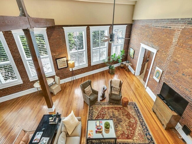 Building Photo - 1467 Market St