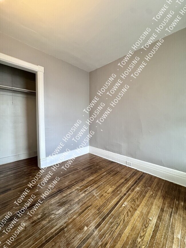 Building Photo - 339 Hampshire St