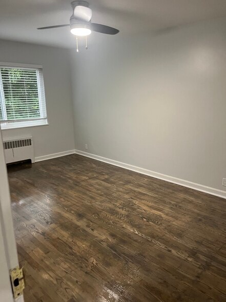 Building Photo - 4430 Ridgeview Ave
