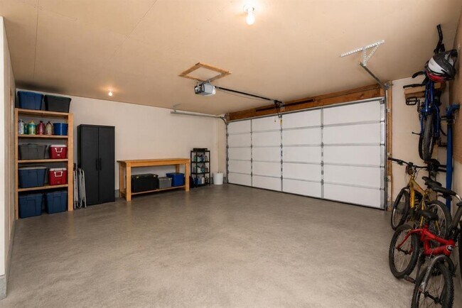 Building Photo - 5749 Lacy Rd