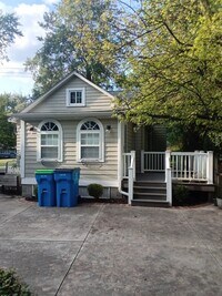 Building Photo - Charming Cape Cod Retreat in the Heart of ...