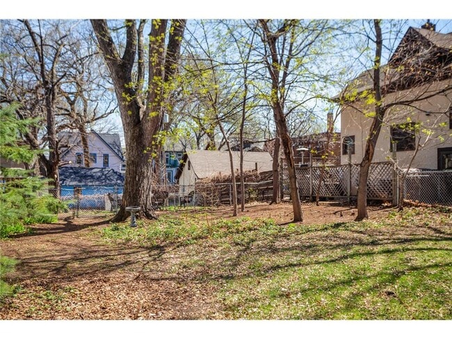 Building Photo - 3521 Girard Ave S