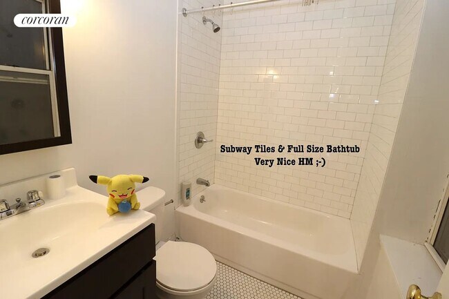 Building Photo - 535 E 87th St
