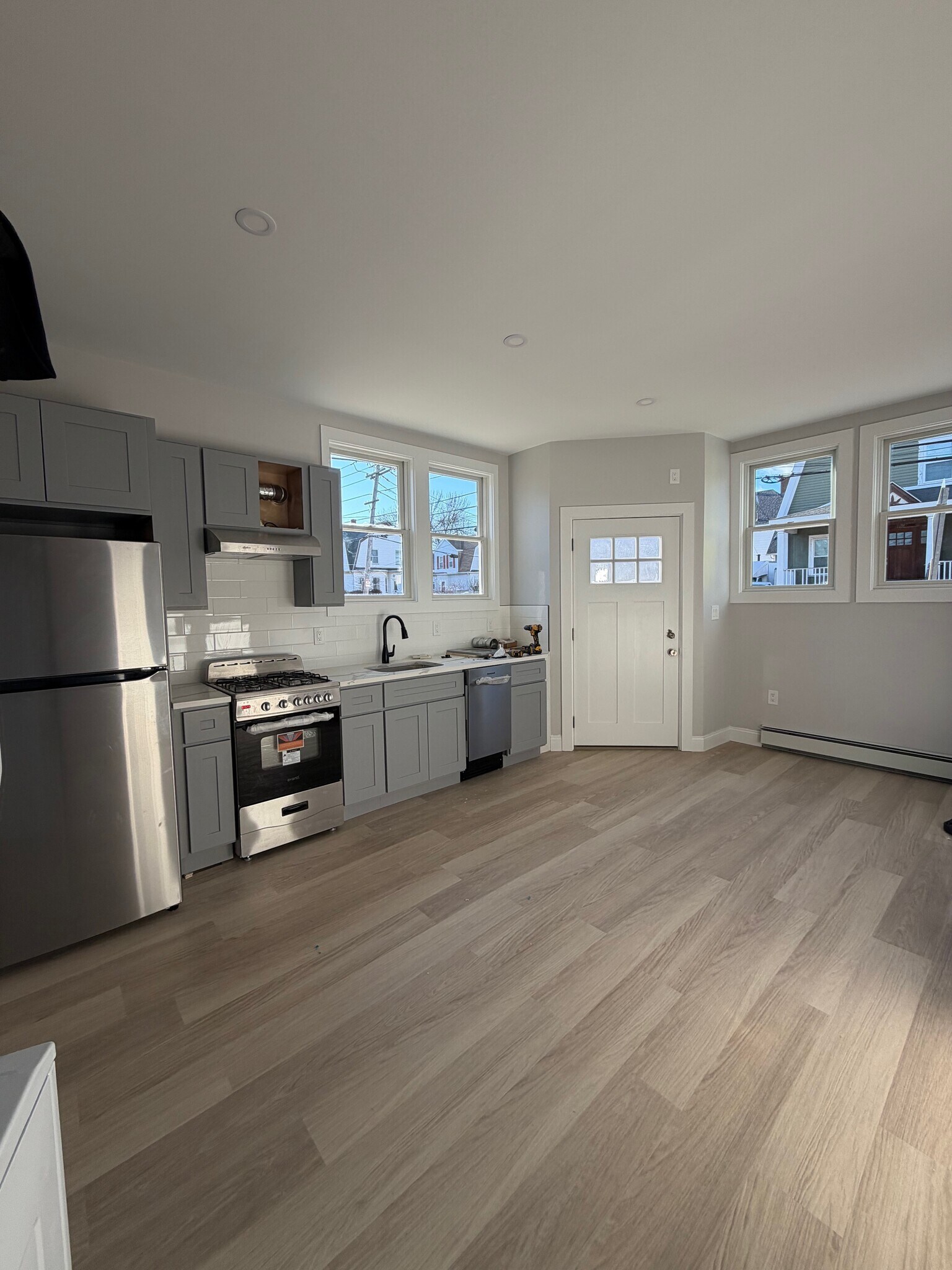 Building Photo - 121 Winthrop St