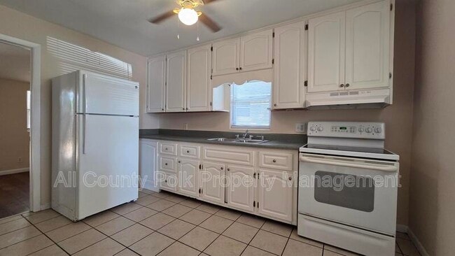 Building Photo - 2617 Crutchfield Rd