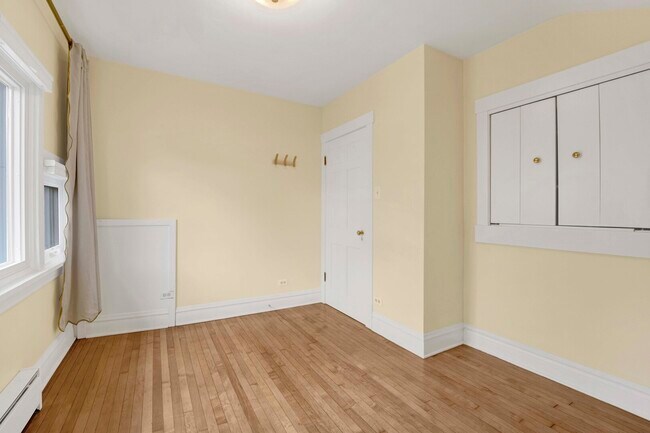 Building Photo - 636 S Euclid Ave