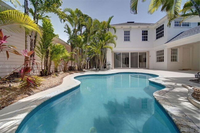 Building Photo - 174 Satin Leaf Dr