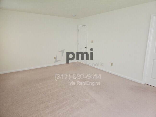 Building Photo - 5240 Castamere Dr