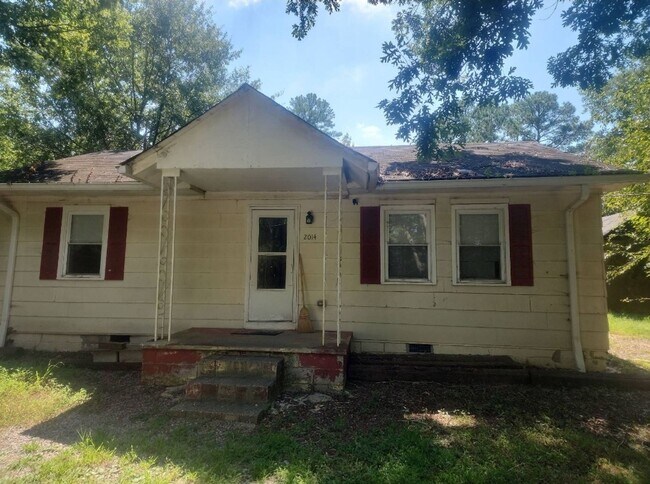 Building Photo - The Cozy Home: 3-Bedroom Rental in Vibrant Apex