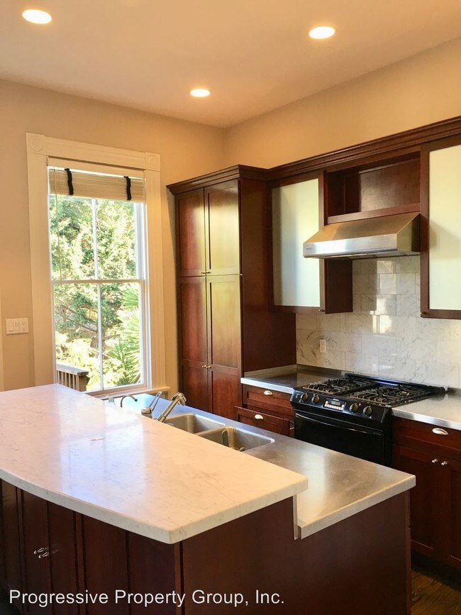 Building Photo - 2 br, 2 bath House - 3930 17th Street