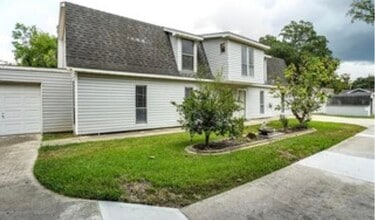 Building Photo - 14319 Henry Rd