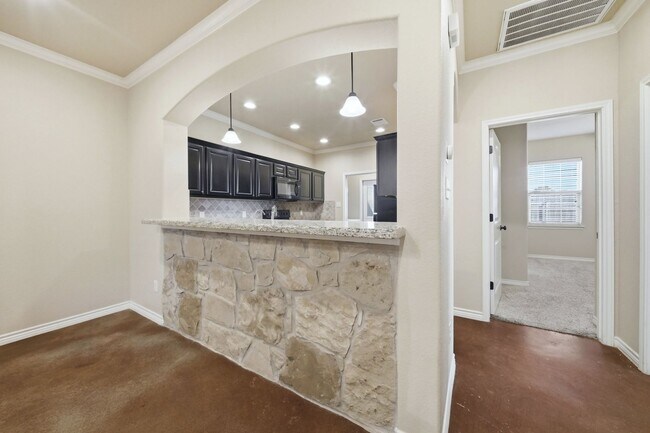 Building Photo - 312 Newcomb Ln
