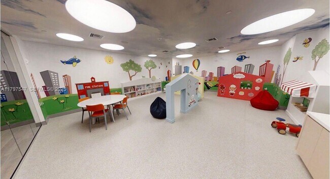 Building Photo - 5350 NW 84th Ave