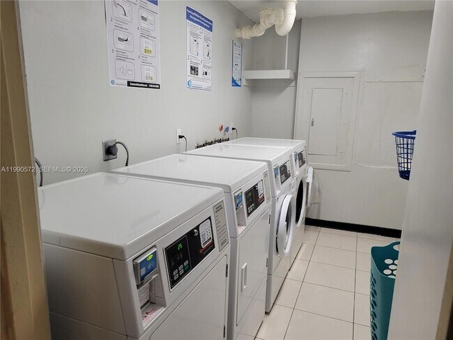 Building Photo - 251 174th St