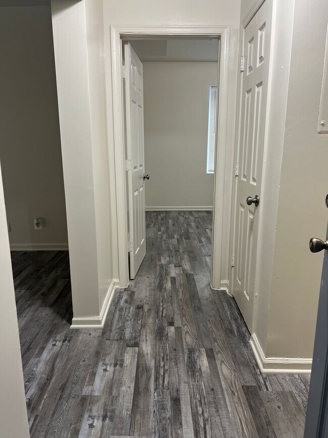 Interior Photo - 741 Alabama St. SE