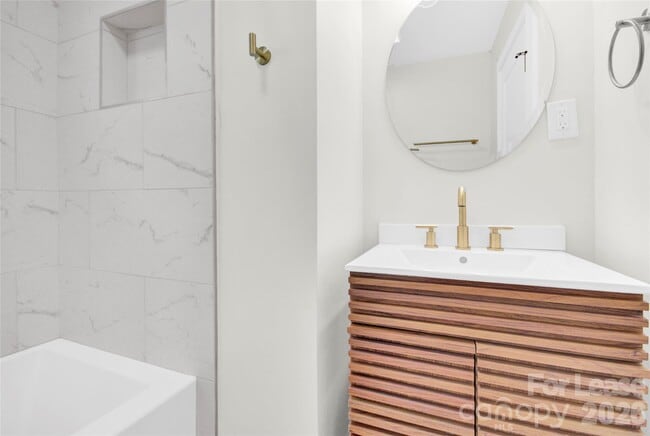 Building Photo - 2630 Elon St