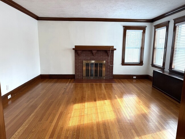 Building Photo - 234 Brook Rd