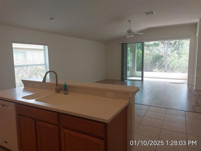 Building Photo - 10715 55th Ct E