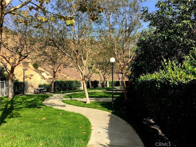 Building Photo - 356 Carrione Ct