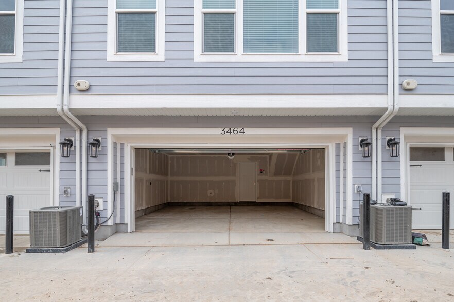 Building Photo - 3464 S Forres Ct