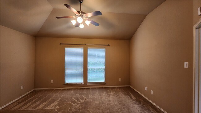 Building Photo - 26107 Lillian Springs