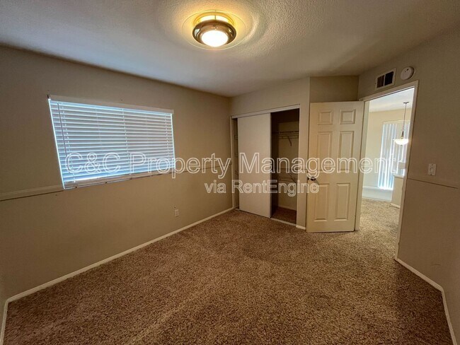 Building Photo - 17673 Streamside Ln