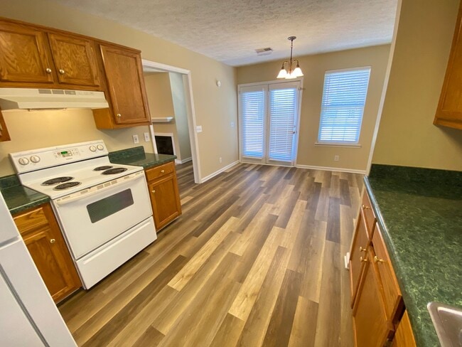 Building Photo - For Lease - 3 Bed, 2 Bath, 1338sqft home in Lebanon