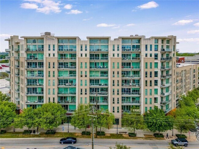 Building Photo - 1100 Howell Mill Rd NW