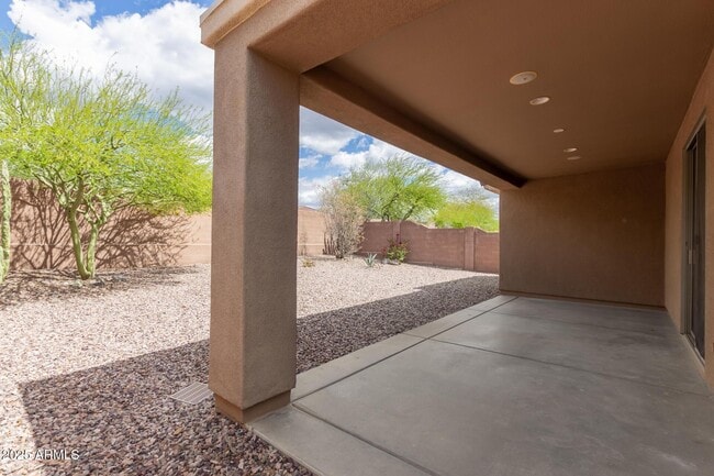 Building Photo - 1744 W Turtle Hill Dr