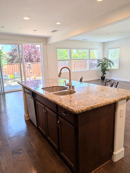 Island - 655 San Marino Ct