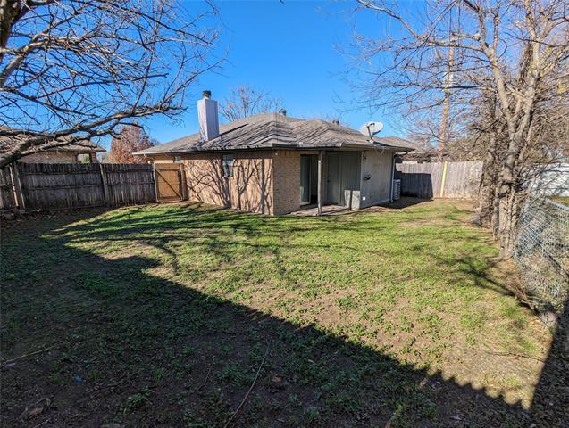 Building Photo - 212 Lanham Ct
