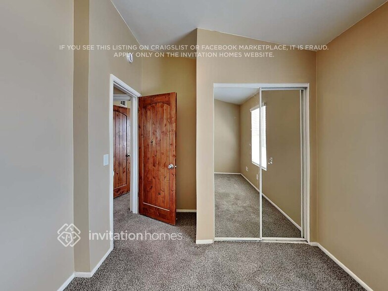 Building Photo - 9305 E Adobe Rd