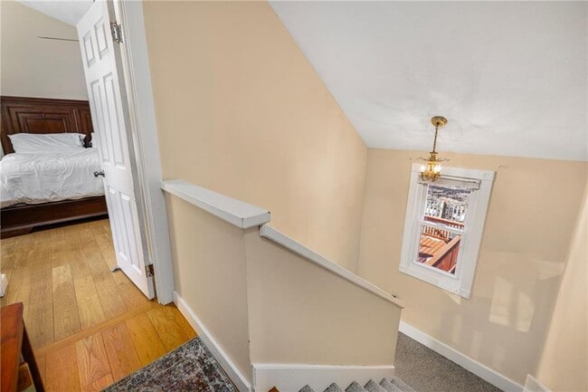 Building Photo - 1059 E Shore Rd