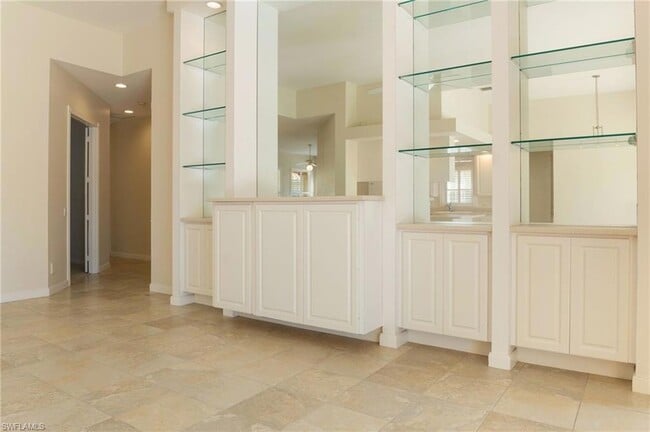 Building Photo - 28329 Moray Dr