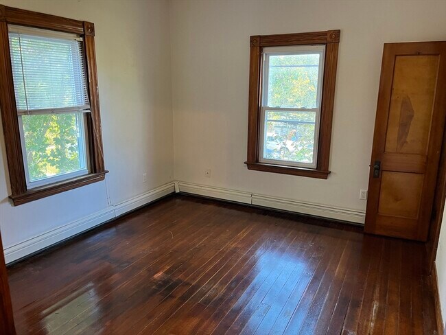 Building Photo - 64 Crapo St