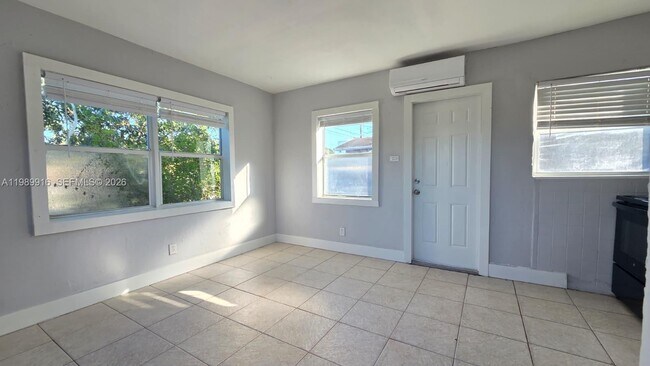 Building Photo - 1430 NW 7th St