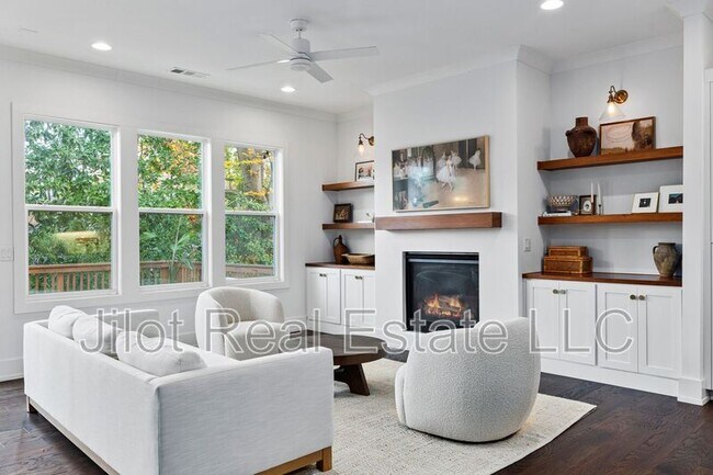 Building Photo - 1416 Silverleaf Trail