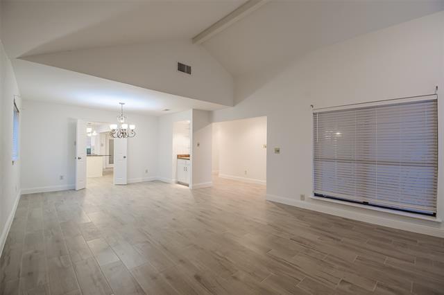 Building Photo - 3820 Flintridge Dr