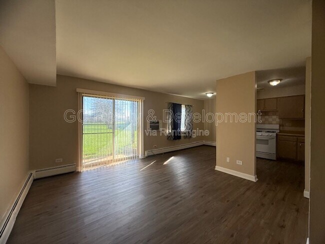 Building Photo - 808 College Blvd